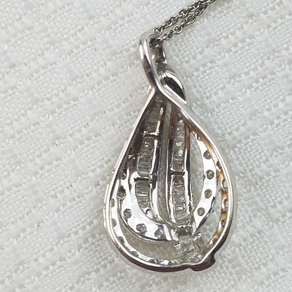 Signed Sterling SILVER KA 1772 Diamond Pendant - Picture 4 of 16